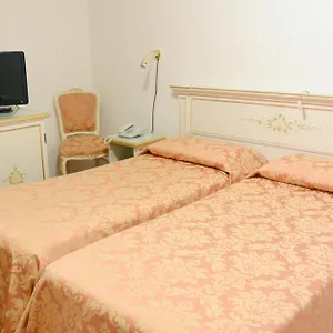 Otel Ambassador Tre Rose, Venedik
